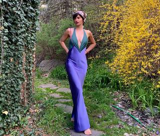 Helena Christensen feet photo thumbnail