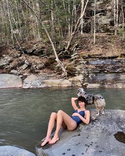 Helena Christensen feet photo thumbnail