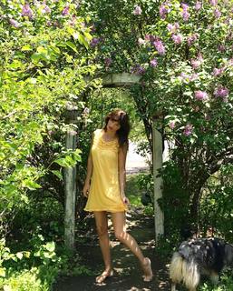 Helena Christensen feet photo thumbnail