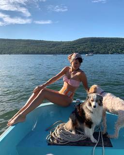 Helena Christensen feet photo thumbnail