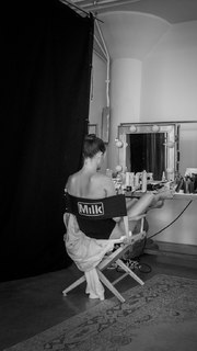 Helena Christensen feet photo thumbnail