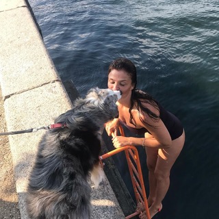 Helena Christensen feet photo thumbnail