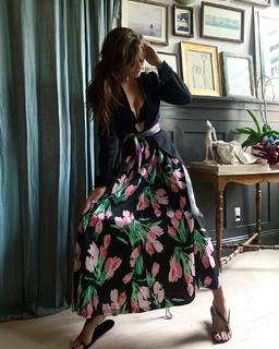 Helena Christensen feet photo thumbnail