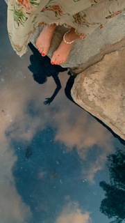 Helena Christensen feet photo thumbnail