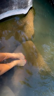 Helena Christensen feet photo thumbnail