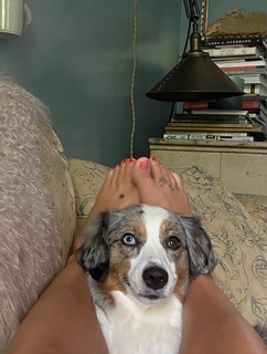 Helena Christensen feet photo thumbnail