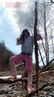 Helena Christensen feet photo thumbnail