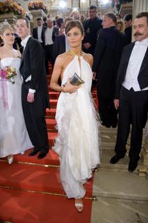 Helena Christensen feet photo thumbnail