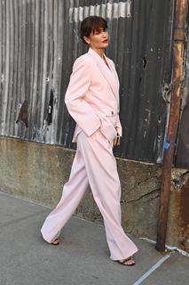 Helena Christensen feet photo thumbnail