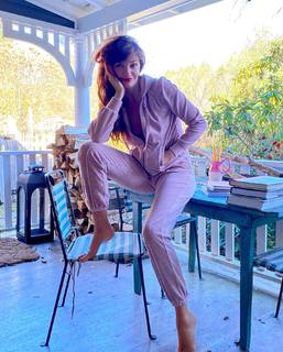 Helena Christensen feet photo thumbnail