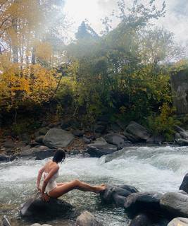 Helena Christensen feet photo thumbnail