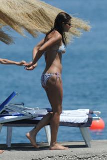 Helena Christensen feet photo thumbnail