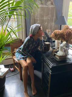 Helena Christensen feet photo thumbnail