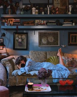 Helena Christensen feet photo thumbnail