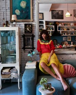 Helena Christensen feet photo thumbnail