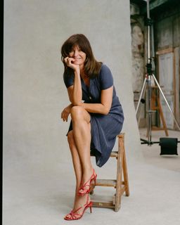 Helena Christensen feet photo thumbnail