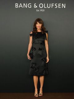 Helena Christensen feet photo 4