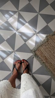 Helena Christensen feet photo 9