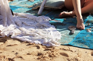 Helena Coelho feet photo 7