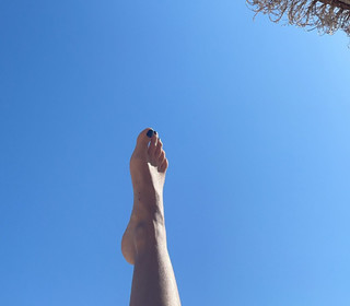 Helena Coelho feet photo 15