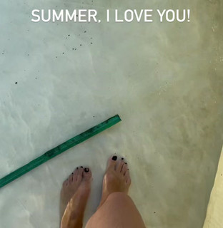Helena Coelho feet photo 13