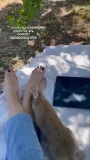 Helena Coelho feet photo 1