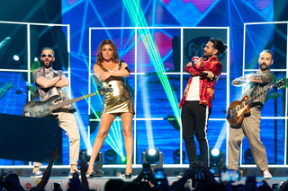 Helena Paparizou feet photo thumbnail