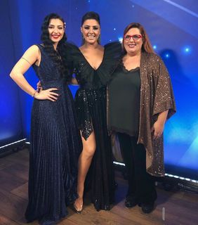 Helena Paparizou feet photo thumbnail