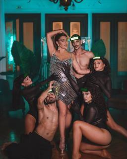 Helena Paparizou feet photo thumbnail