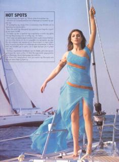 Helena Paparizou feet photo thumbnail