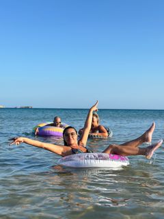 Helena Paparizou feet photo thumbnail