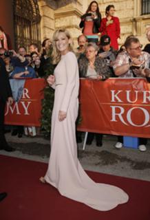 Helene Fischer feet photo thumbnail