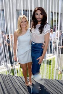 Helene Fischer feet photo thumbnail