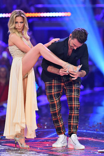 Helene Fischer feet photo thumbnail