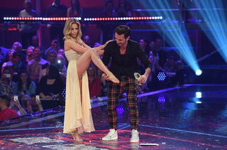 Helene Fischer feet photo thumbnail