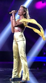Helene Fischer feet photo thumbnail