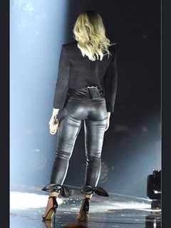 Helene Fischer feet photo thumbnail