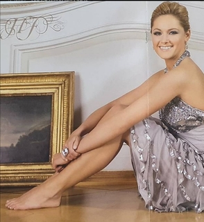Helene Fischer feet photo thumbnail