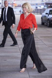 Helle Thorning-Schmidt feet photo 7