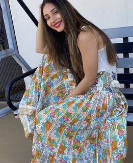 Helly Daruwala feet photo 5