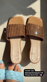 Helly Daruwala feet photo 19
