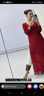 Helly Daruwala feet photo 6