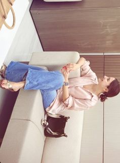 Helly Daruwala feet photo 18
