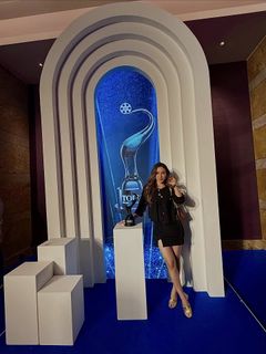 Helly Daruwala feet photo 13