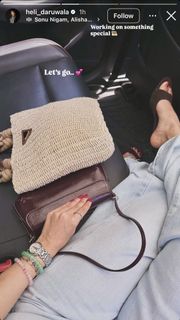 Helly Daruwala feet photo 9