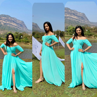 Helly Shah feet photo 5