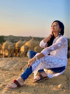 Helly Shah feet photo 4