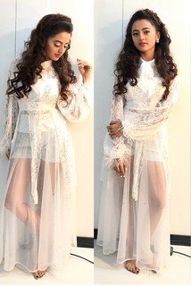 Helly Shah feet photo 19