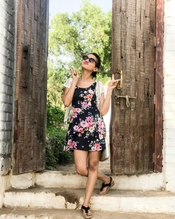 Helly Shah feet photo 13