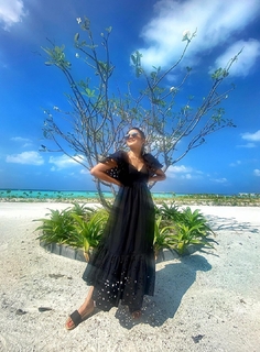 Helly Shah feet photo 9